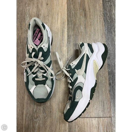 Shoes Athletic By Nike In Green, Size: 7.5