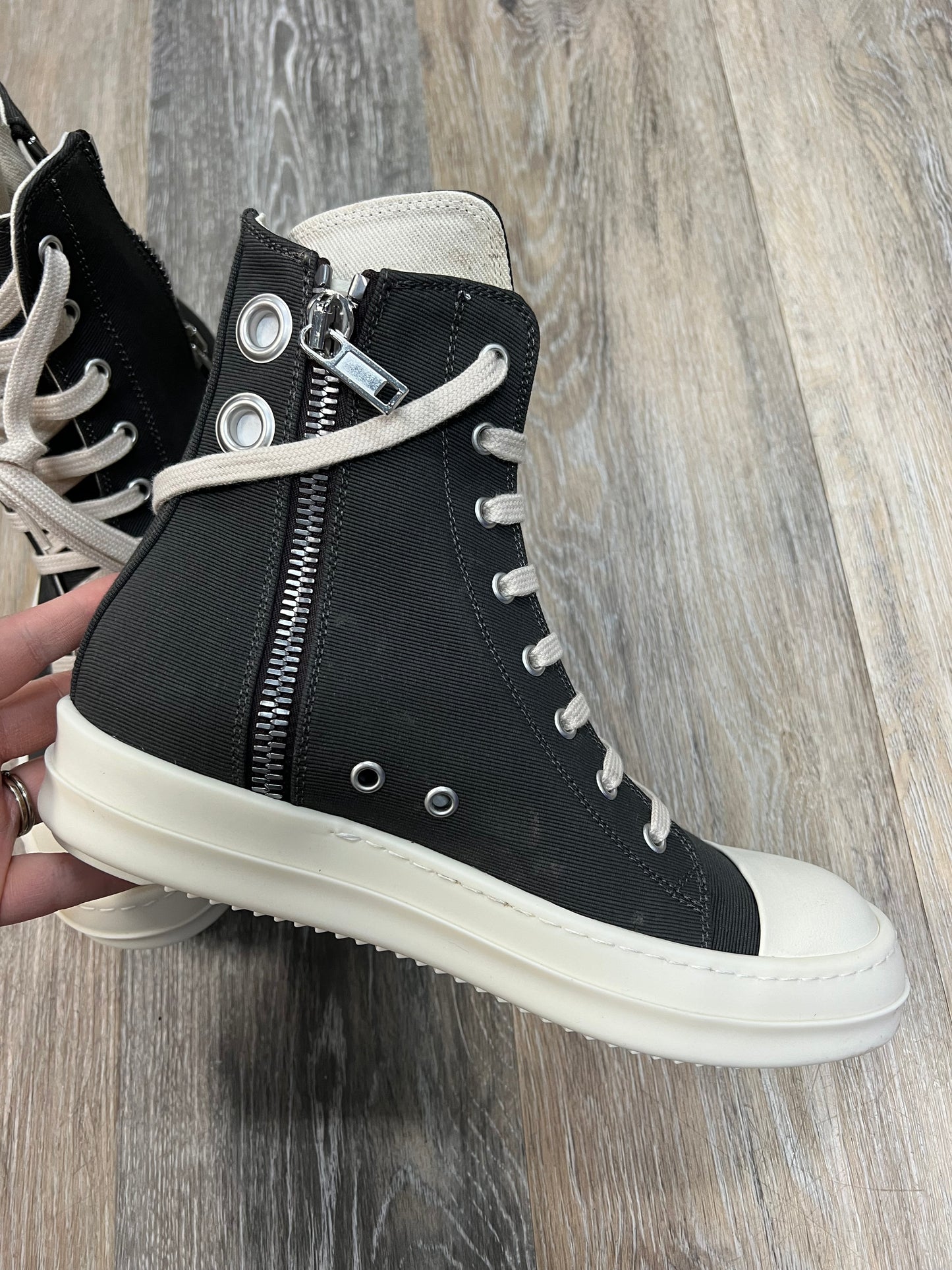 Shoes Designer By Rick Owens  Size: 8.5 (39)