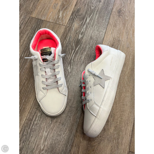 Shoes Sneakers By Vintage Havana In Pink & White, Size: 8