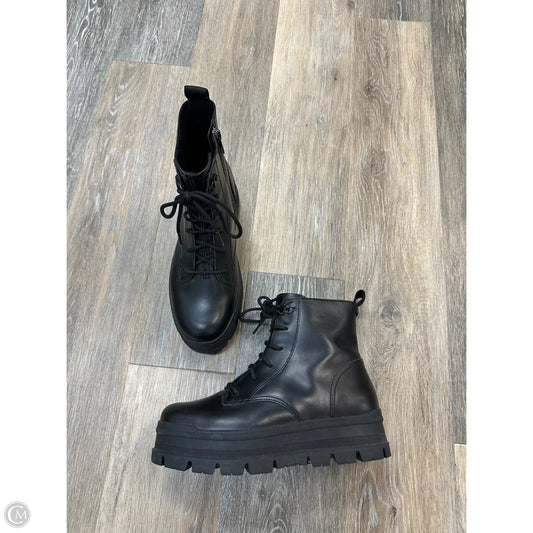Boots Designer By Ugg In Black, Size: 9.5