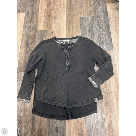 Top Long Sleeve By We The Free In Grey, Size: L