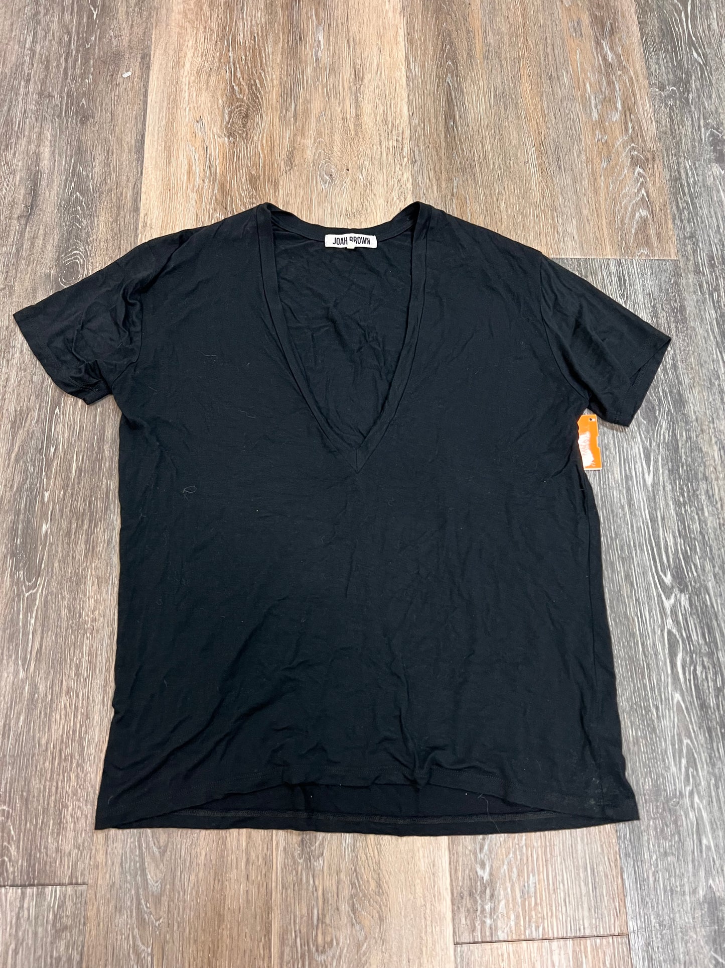 Top Short Sleeve By Joah Brown In Black, Size: Osfm