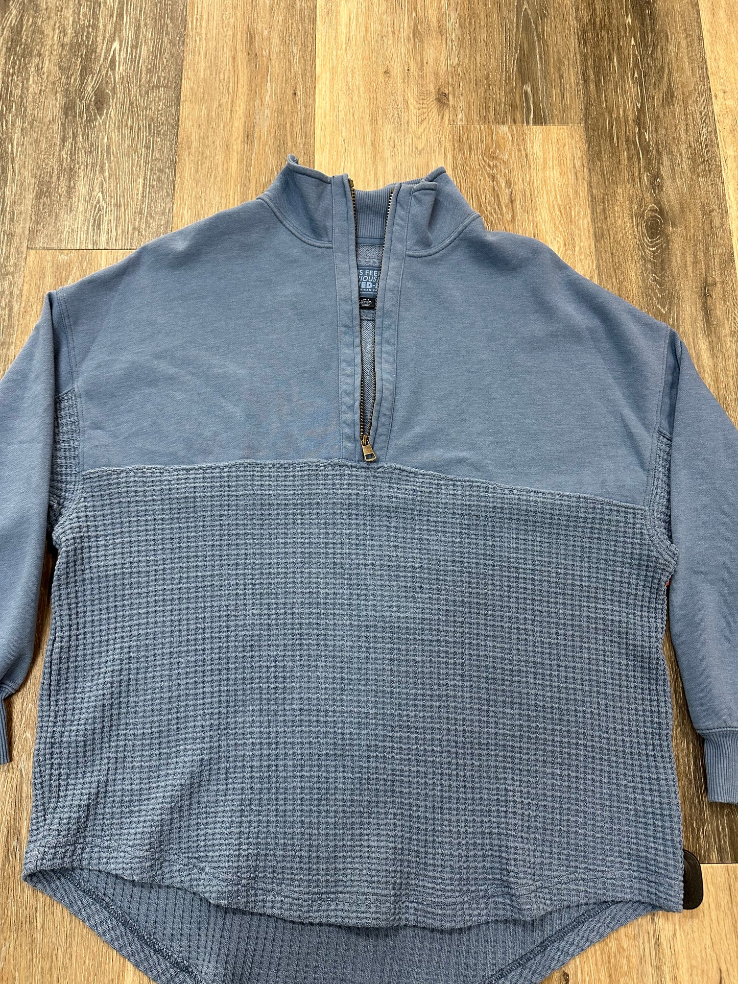 Top Long Sleeve By American Eagle In Blue, Size: Xs