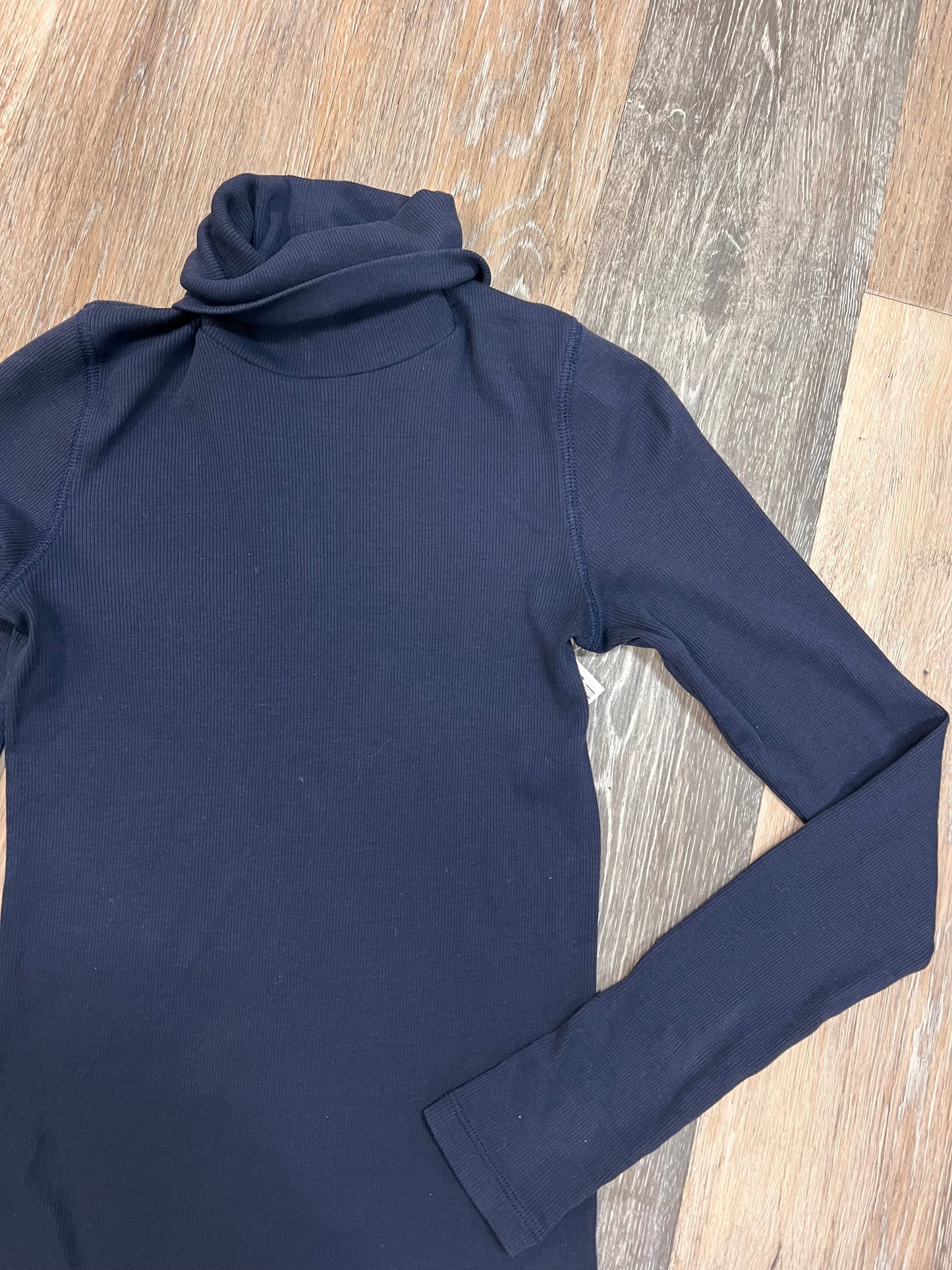 Top Long Sleeve By Everlane In Blue, Size: Xs