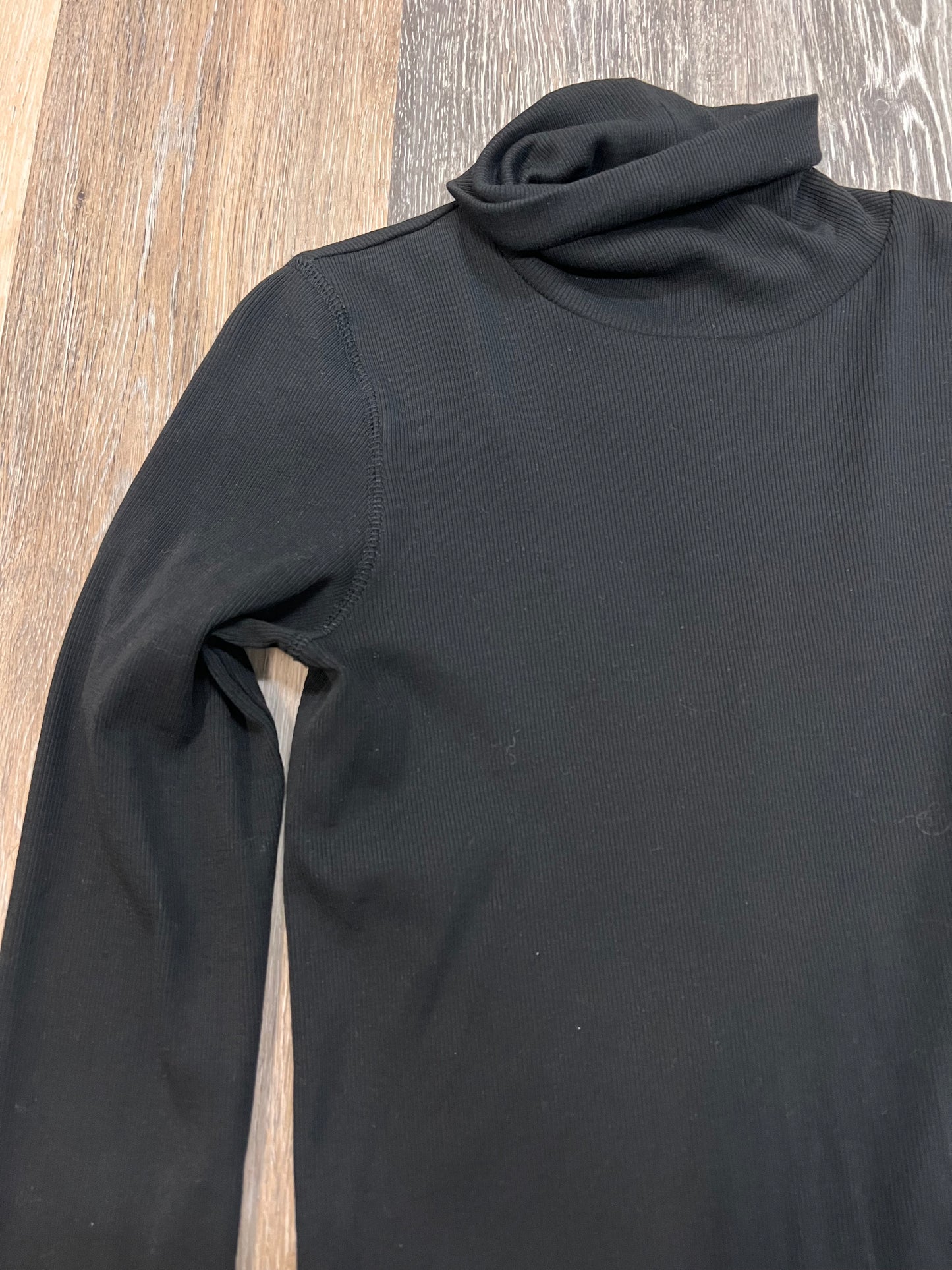 Top Long Sleeve By Everlane In Black, Size: Xs