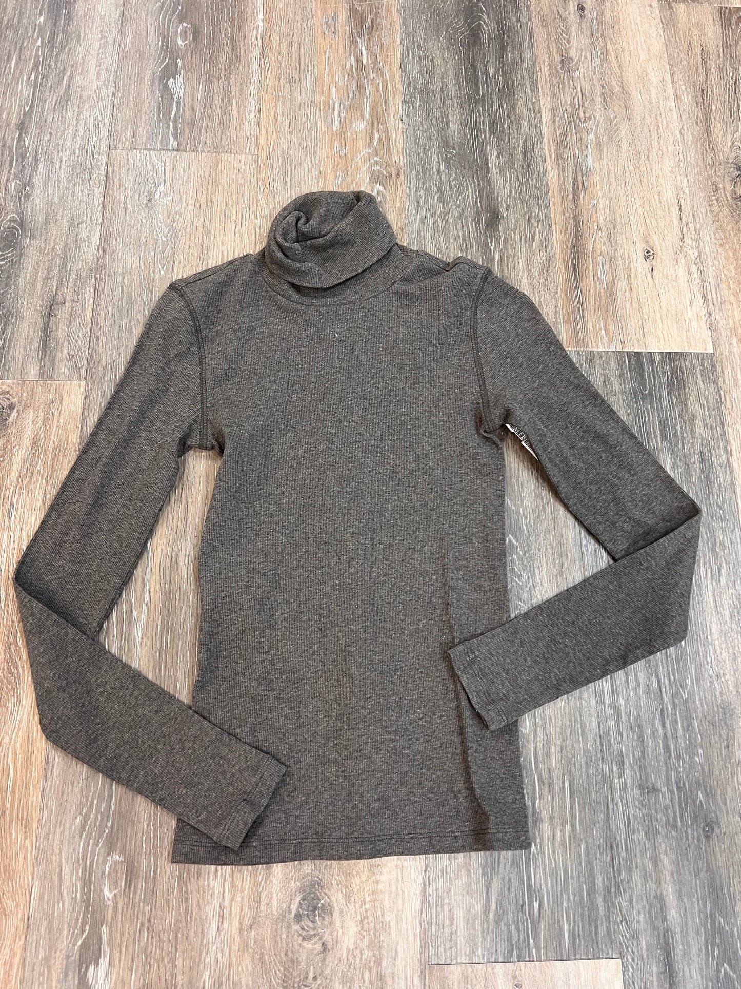 Top Long Sleeve By Everlane In Brown, Size: Xs