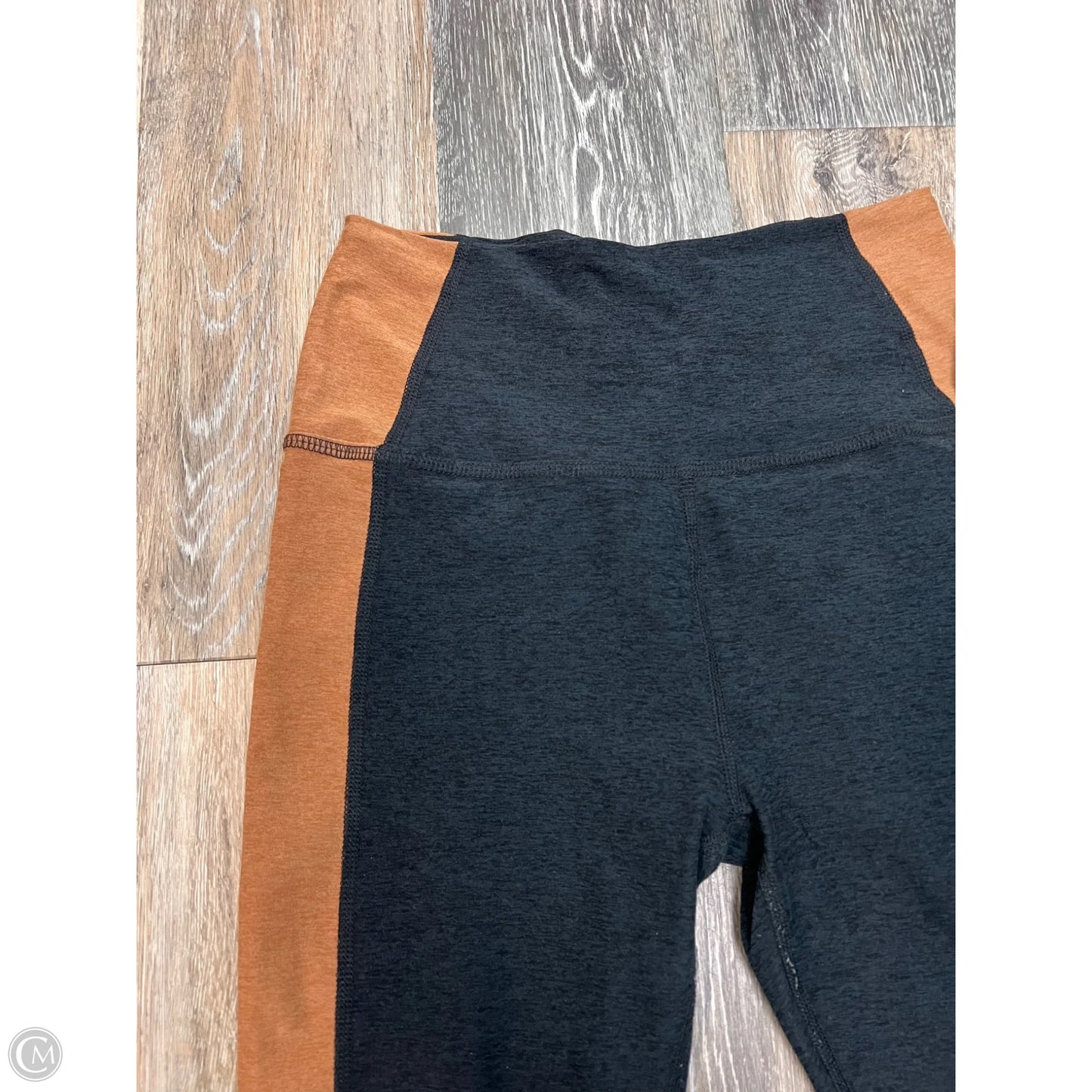 Athletic Leggings By Beyond Yoga In Grey, Size: L