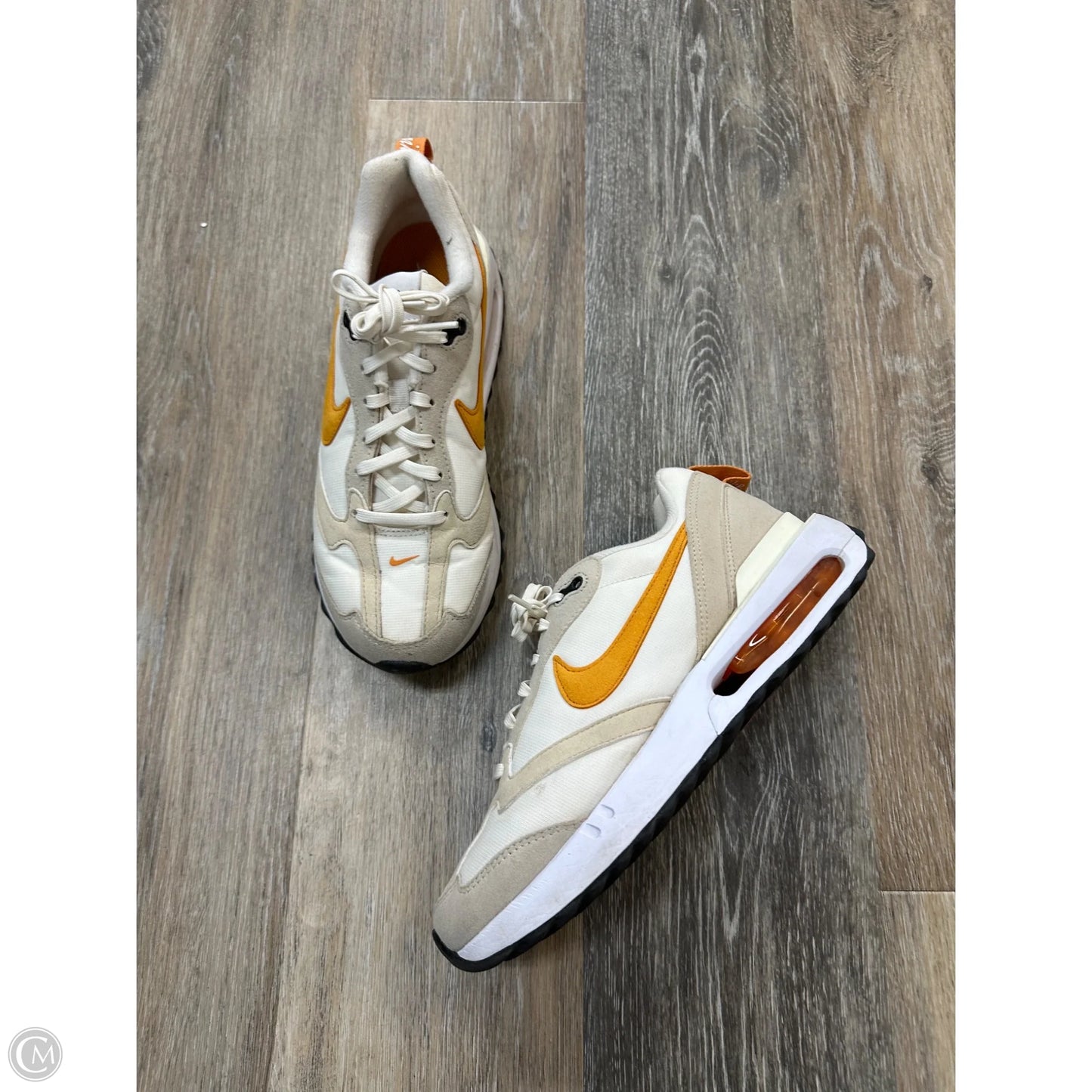 Shoes Athletic By Nike In Cream, Size: 8.5
