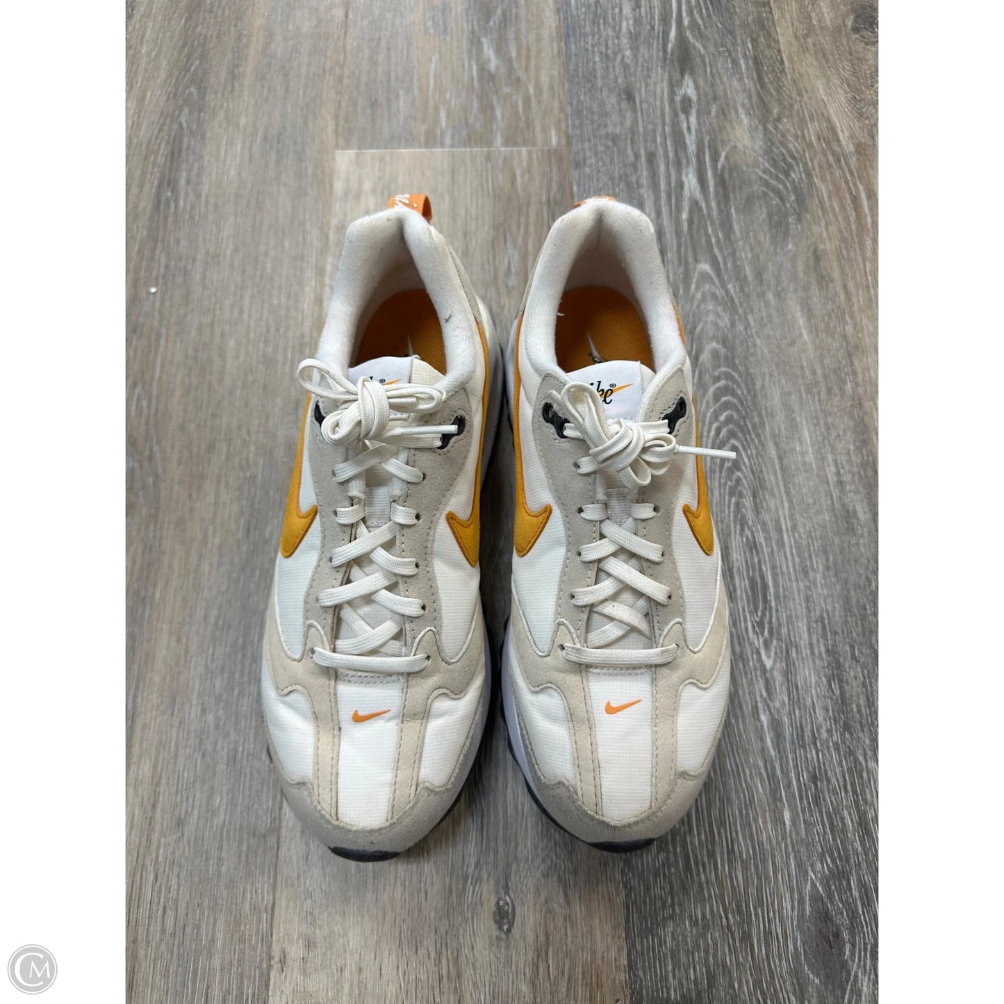Shoes Athletic By Nike In Cream, Size: 8.5