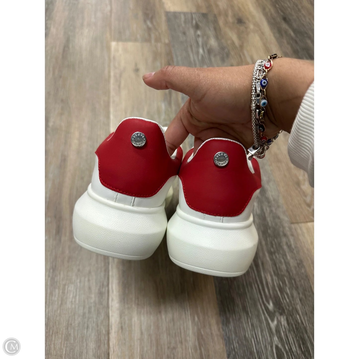 Shoes Sneakers By Steve Madden In White, Size: 7.5