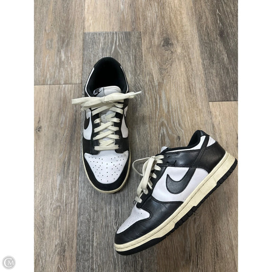 Shoes Sneakers By Nike In Black & White, Size: 9