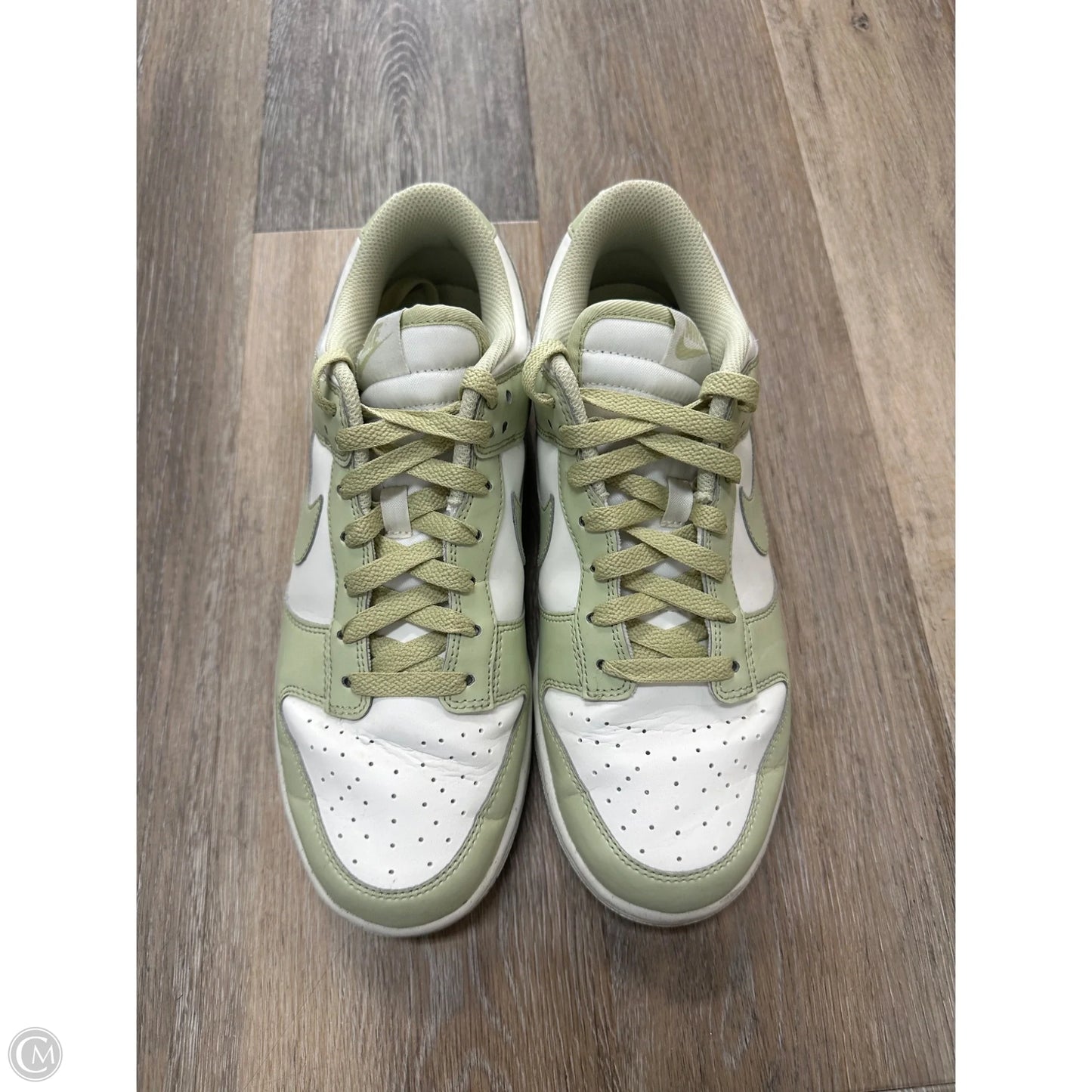 Shoes Sneakers By Nike In Green & White, Size: 10