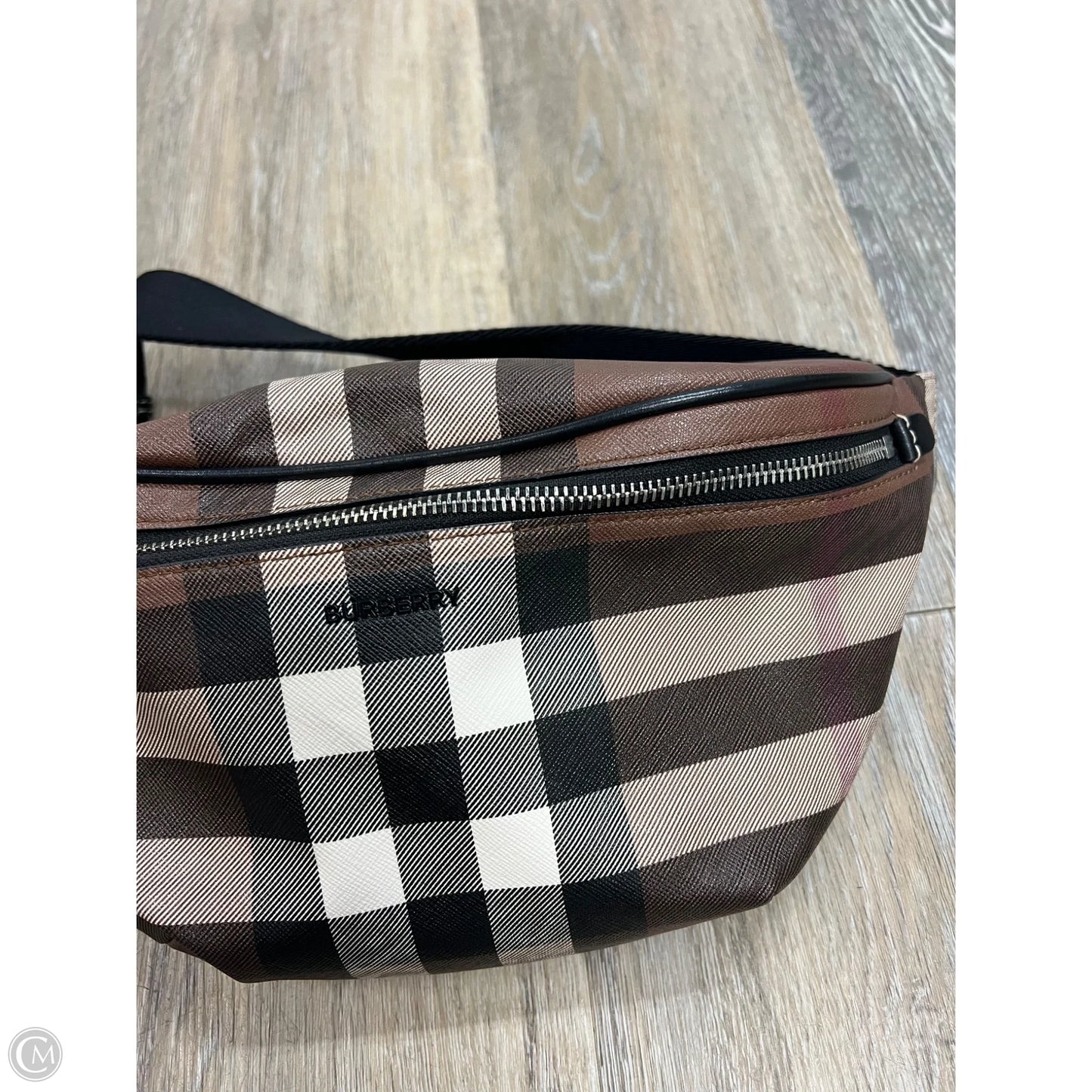 Belt Bag Luxury Designer By Burberry, Size: Medium