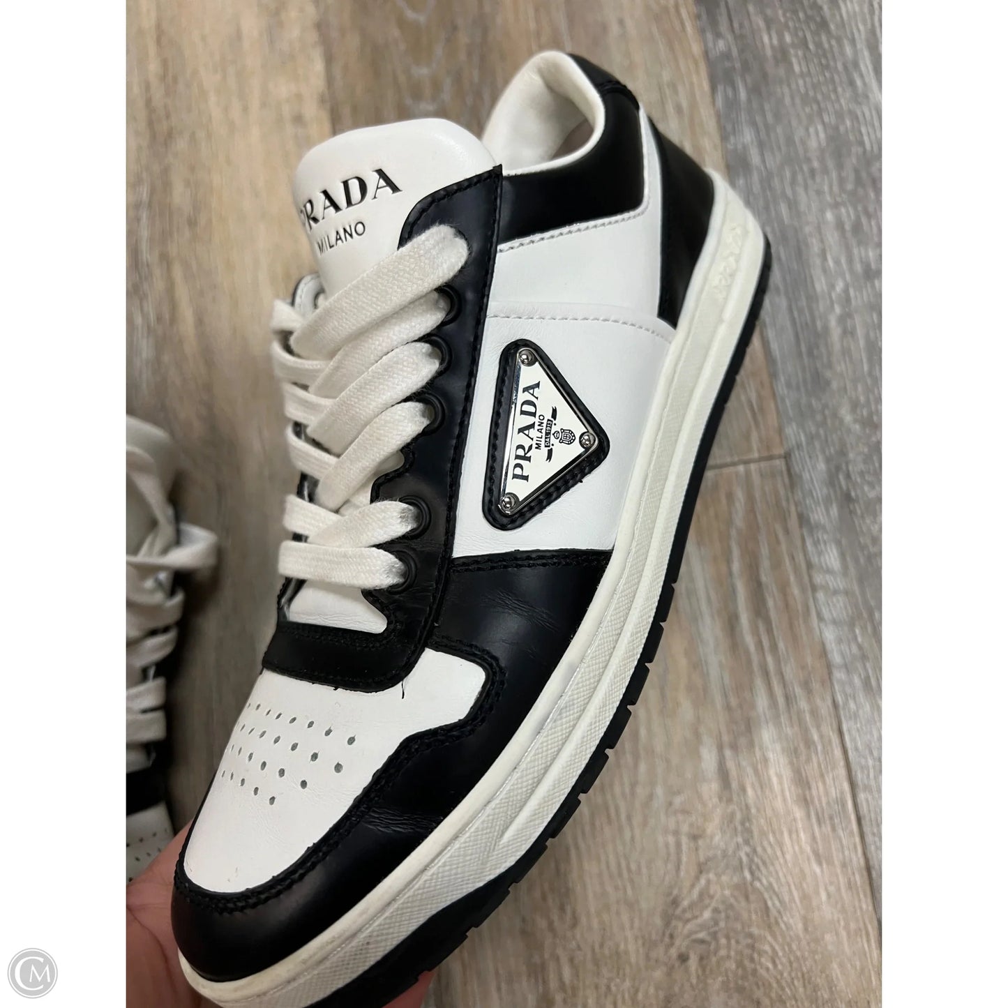 Shoes Luxury Designer By Prada In Black & White, Size: 8