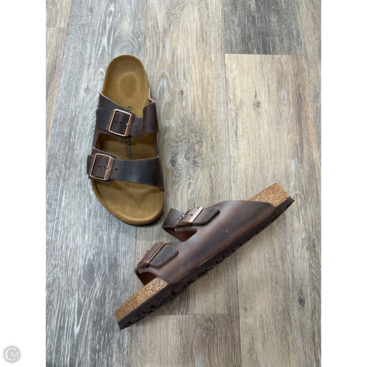 Sandals Flats By Birkenstock In Brown, Size: 11