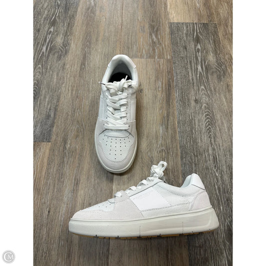 Shoes Athletic By Pajar Canada In White, Size: 7.5