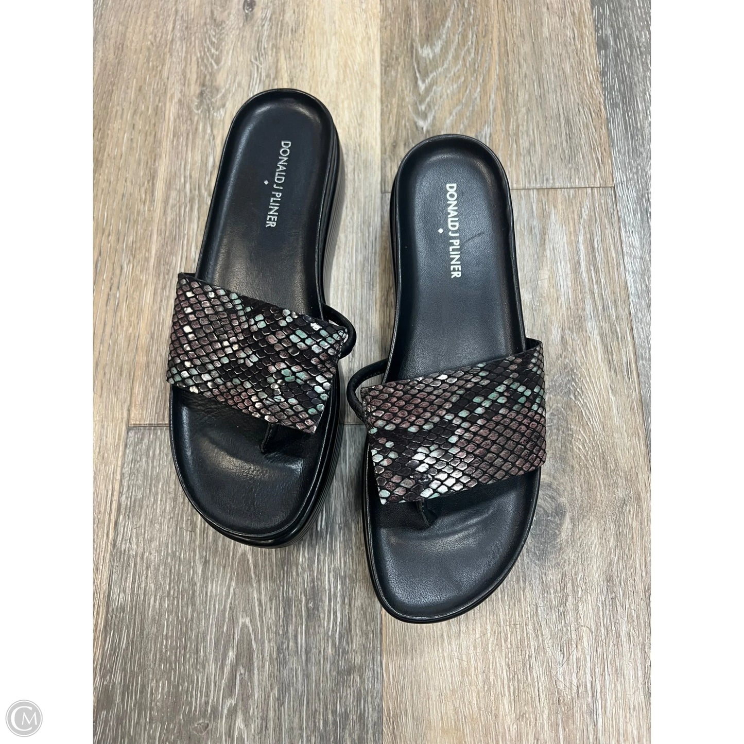 Sandals Flats By Donald Pliner In Animal Print, Size: 9