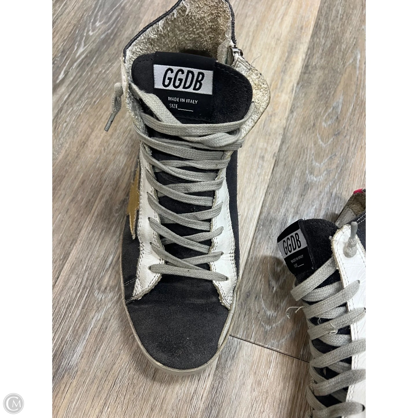 Shoes Luxury Designer By Golden Goose In Grey, Size: 8/38