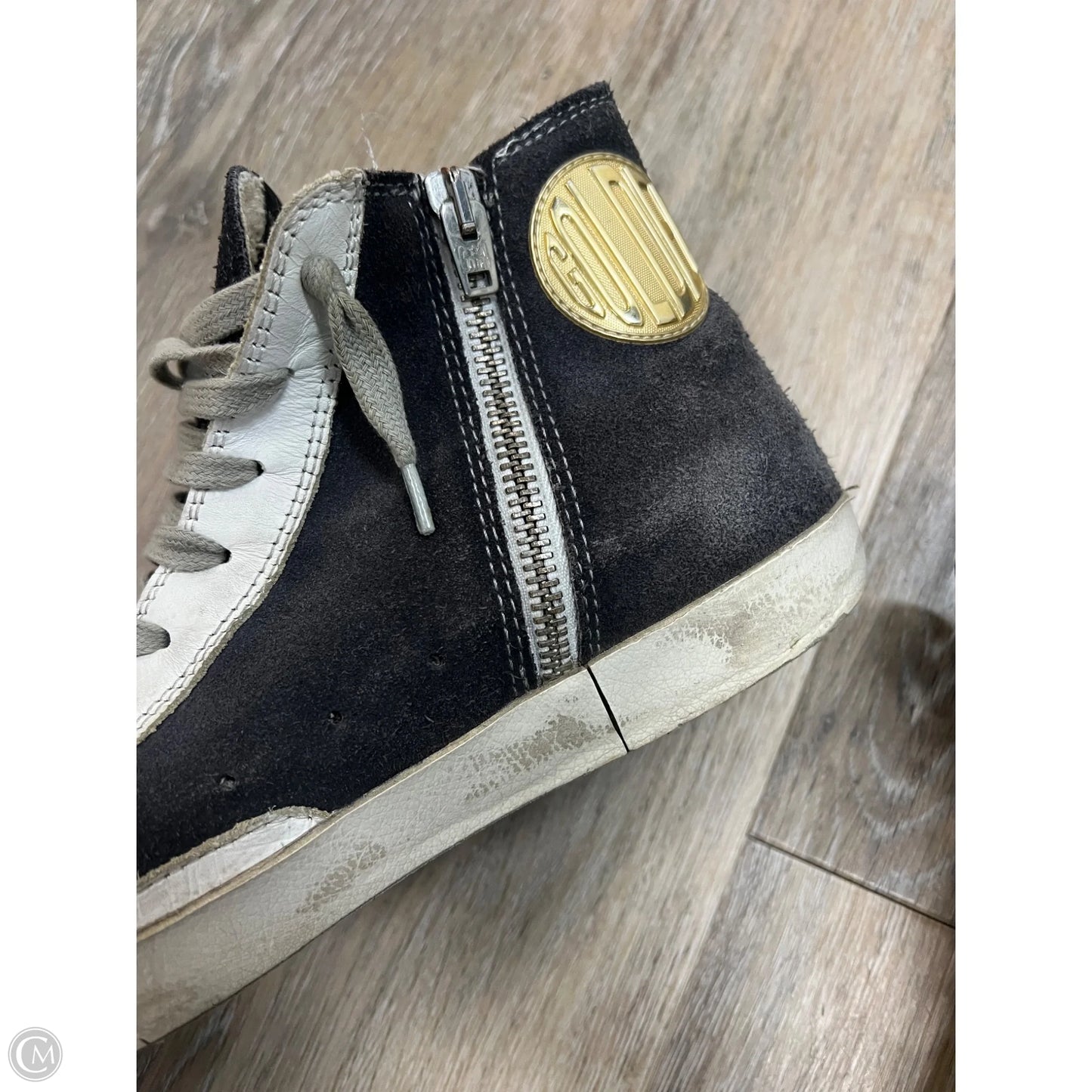 Shoes Luxury Designer By Golden Goose In Grey, Size: 8/38