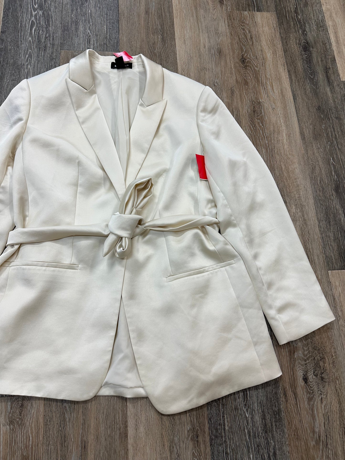 Ivory Blazer Express, Size Xl