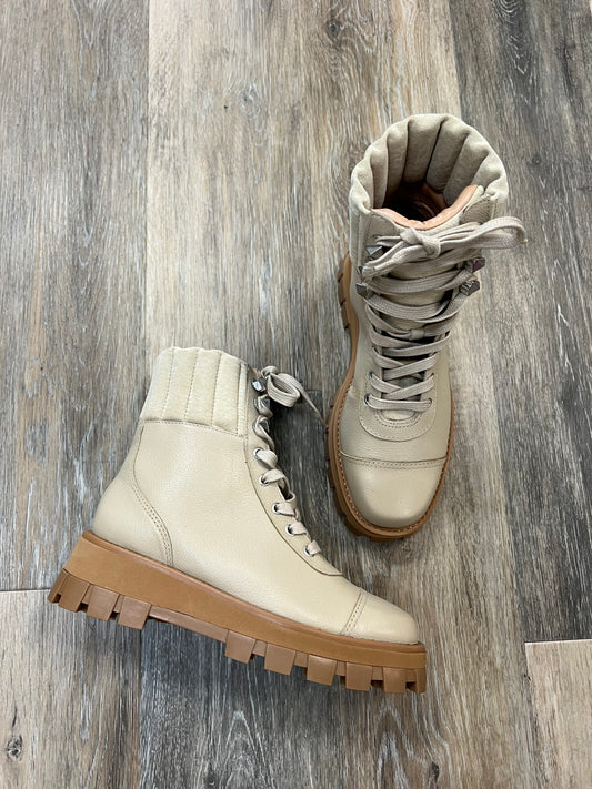 Cream Boots Combat Schutz, Size 6