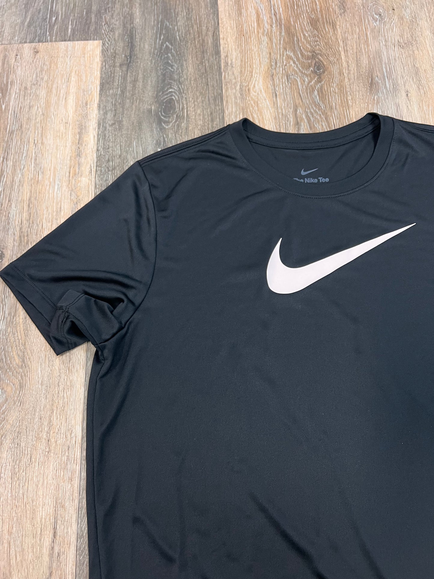 Athletic Top Short Sleeve By Nike Apparel In Black, Size: L