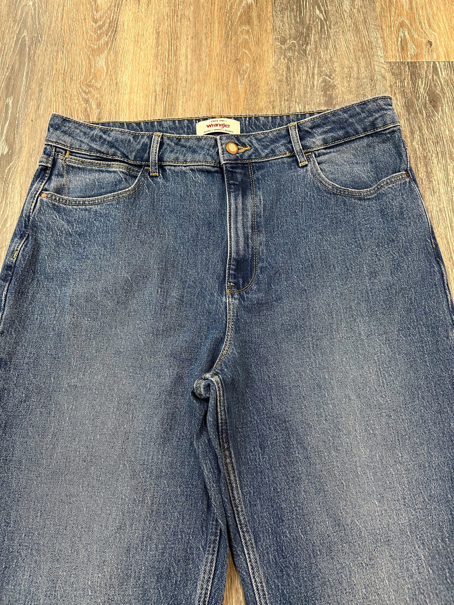 Jeans Flared By Wrangler In Blue Denim, Size: 16