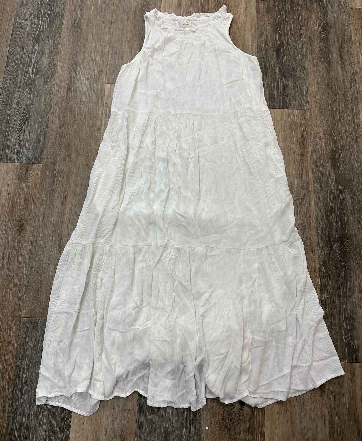 Dress Casual Maxi By Roan and Ryan In White, Size: M