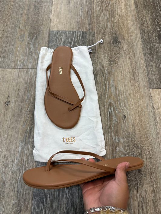 Sandals Flip Flops By TKEES In Tan, Size: 8