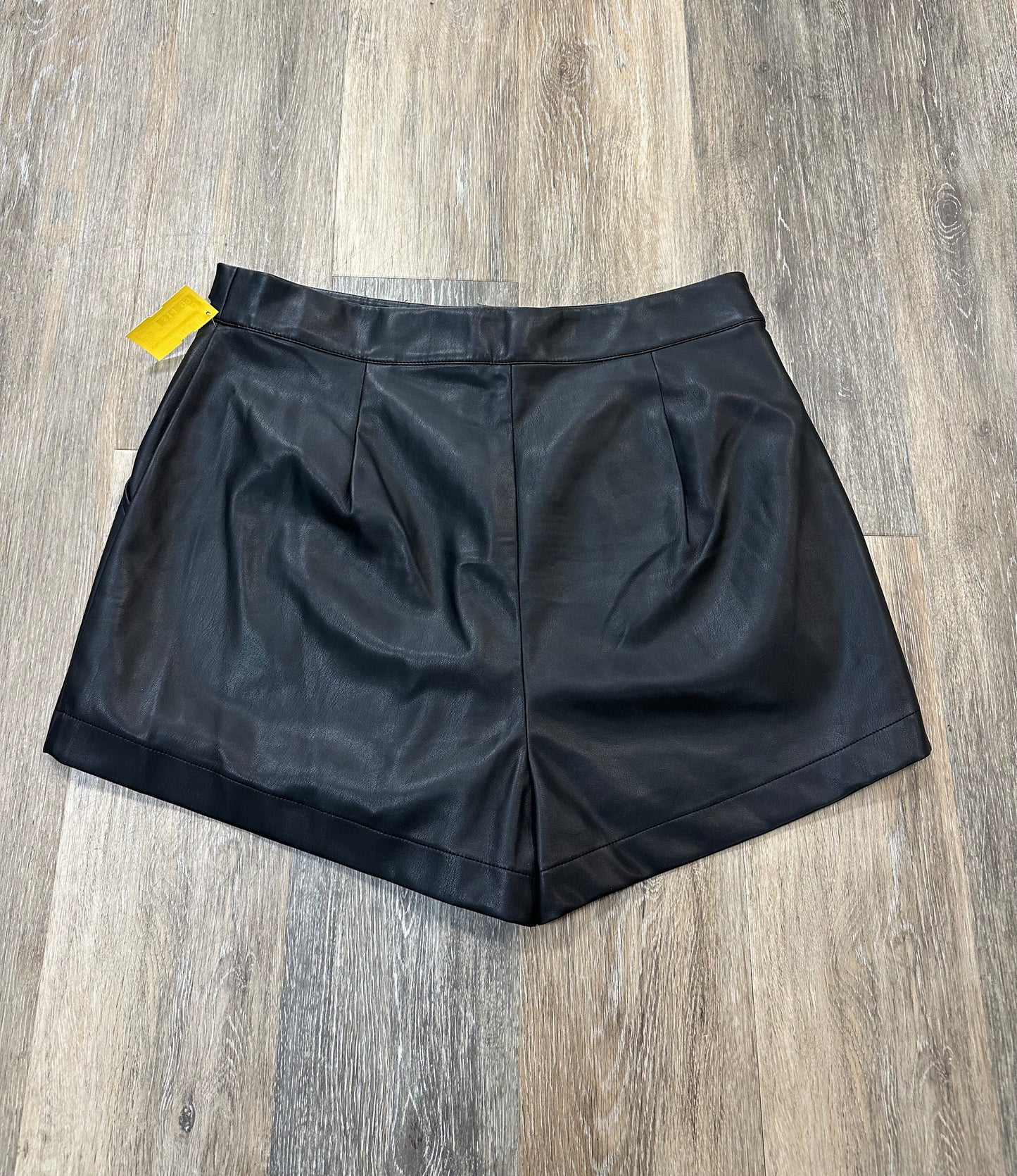 Shorts By Meshki In Black, Size: 3x