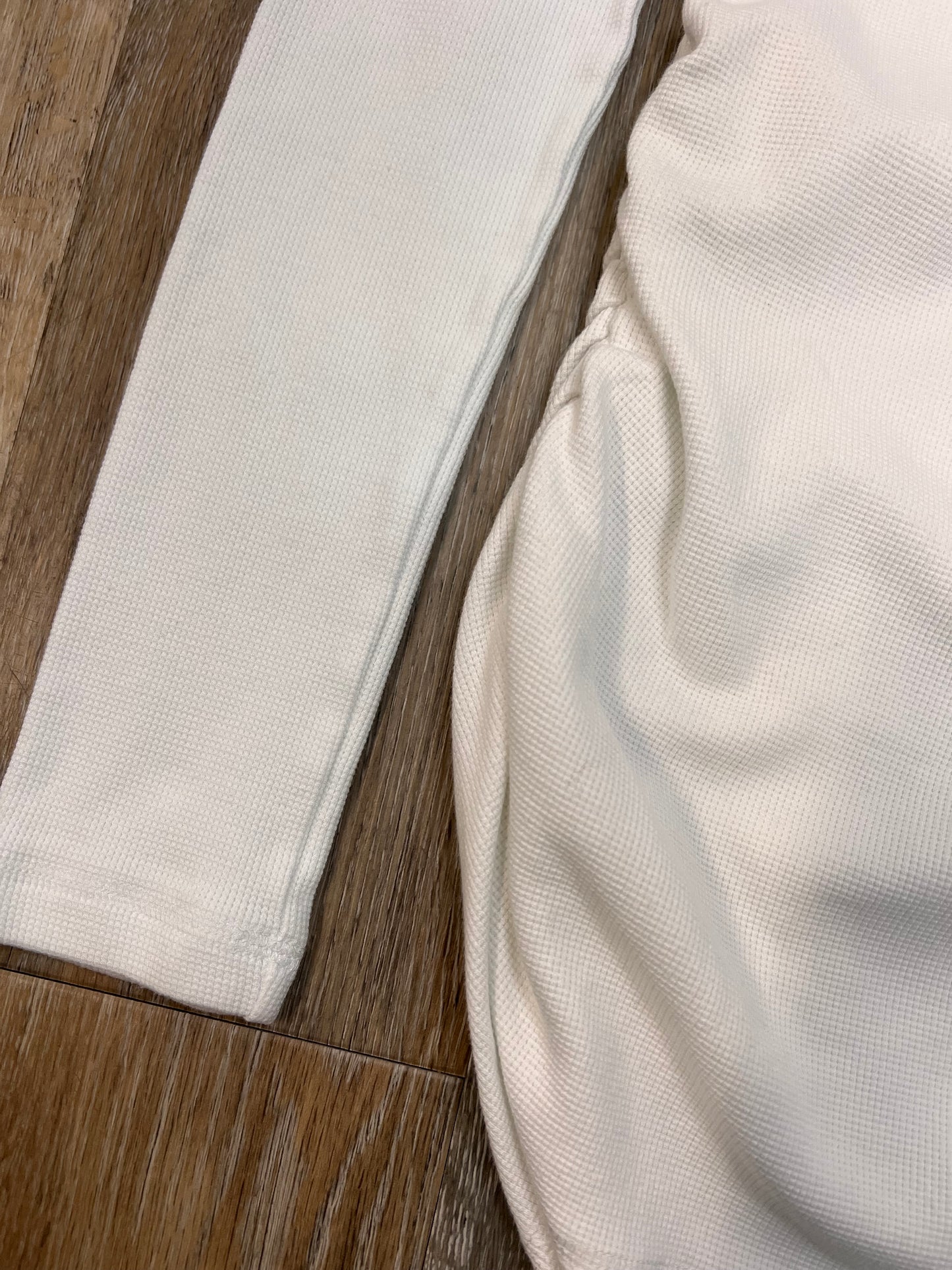 Top Long Sleeve By Southcott In White, Size: S