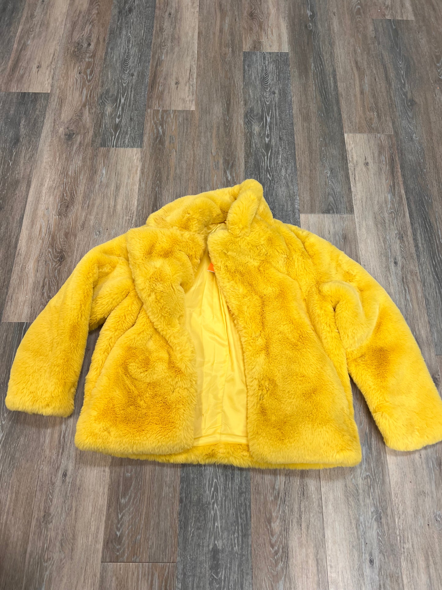 Coat Faux Fur & Sherpa By Apparis In Yellow, Size: Xs