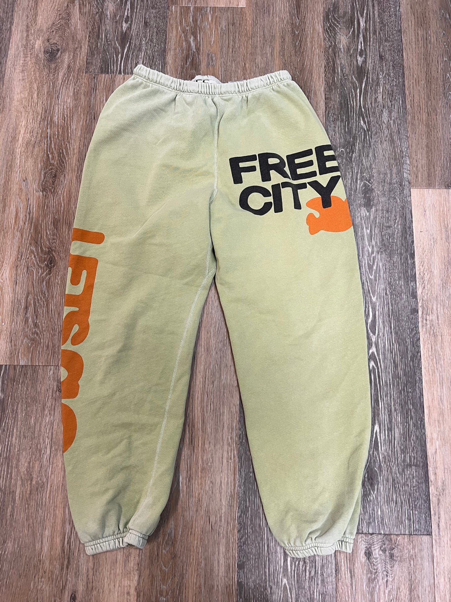 Athletic Pants By Freecity In Green, Size: Xs