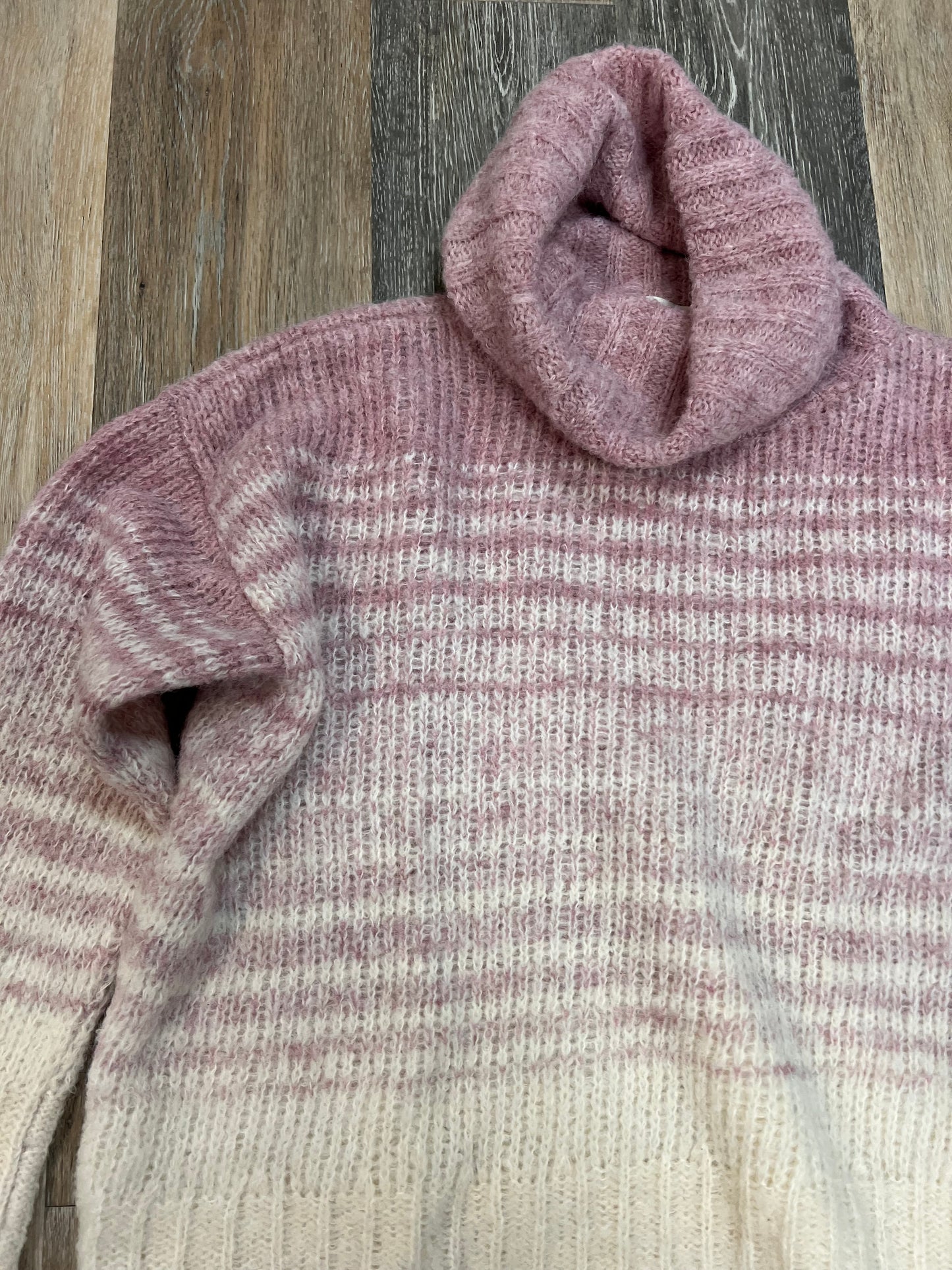 Sweater By Xirena In Pink & White, Size: S