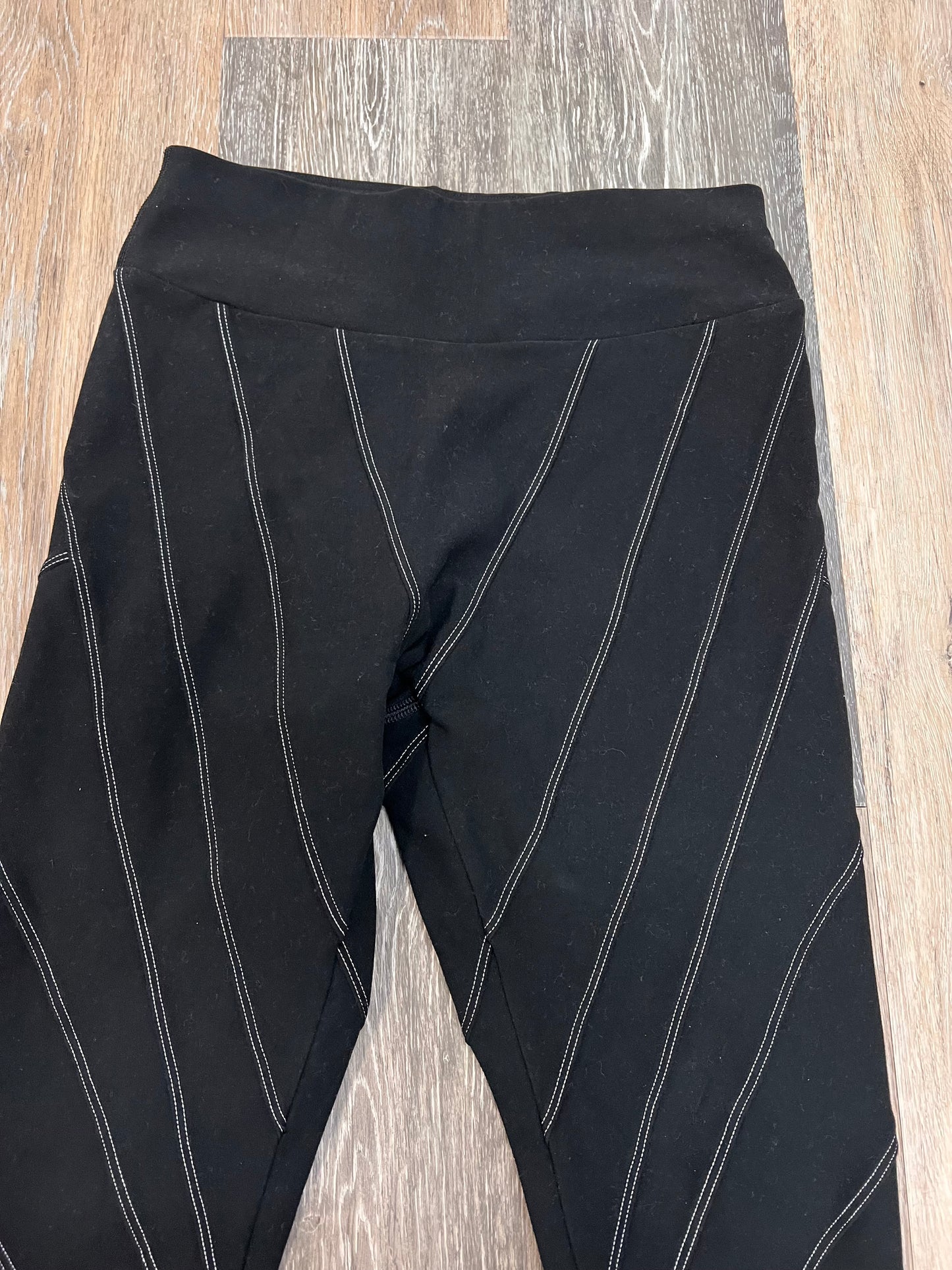 Athletic Leggings By Alo In Black, Size: S