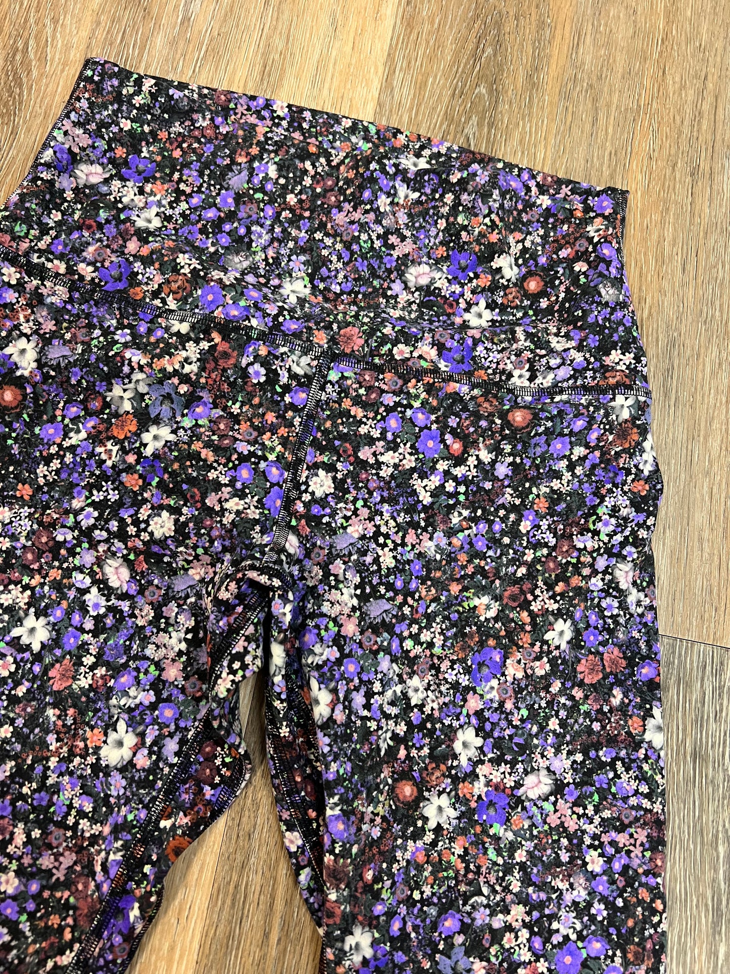 Athletic Leggings By Lululemon In Floral Print, Size: 6