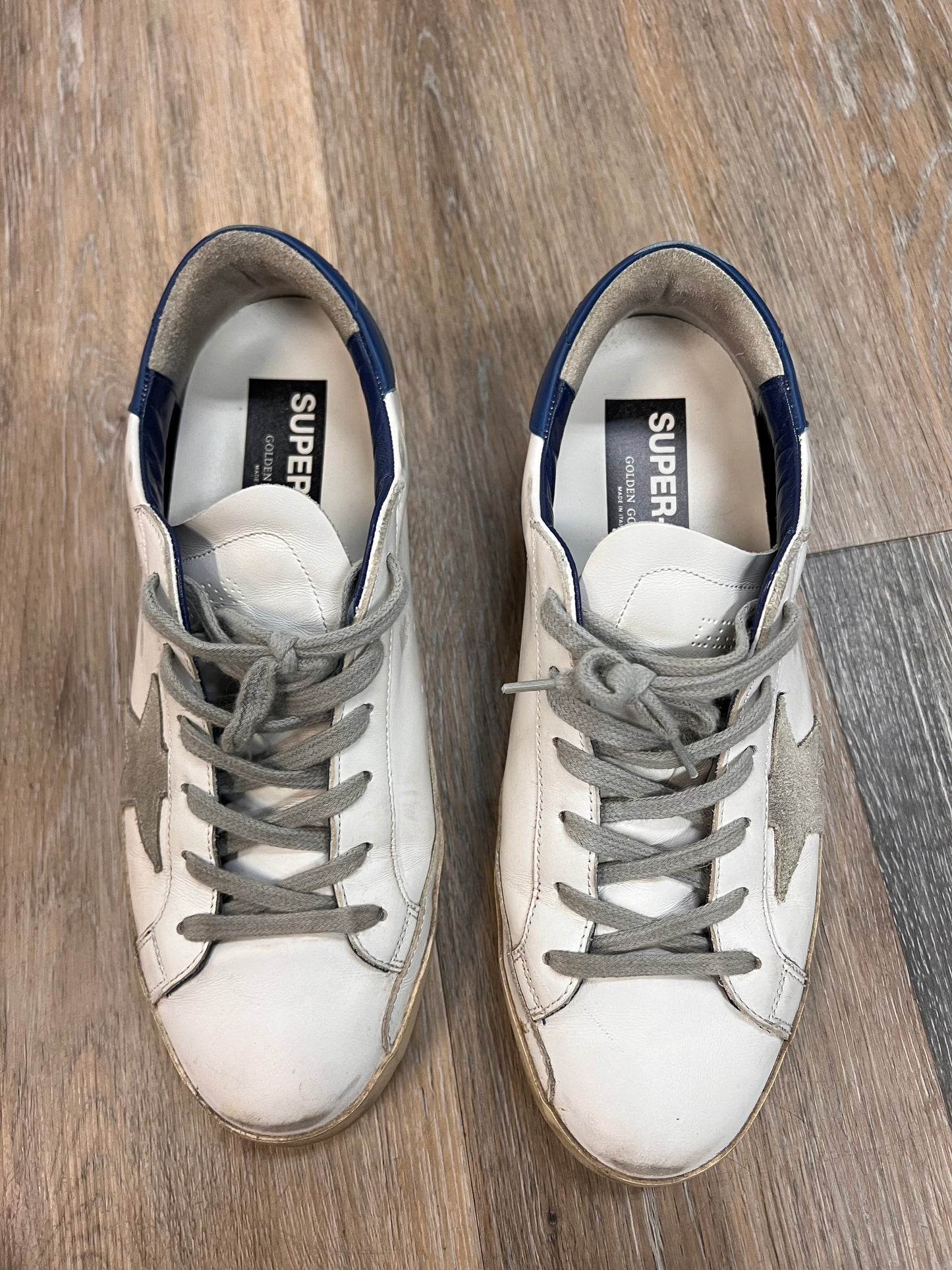 Shoes Luxury Designer By Golden Goose In White, Size: 11/41