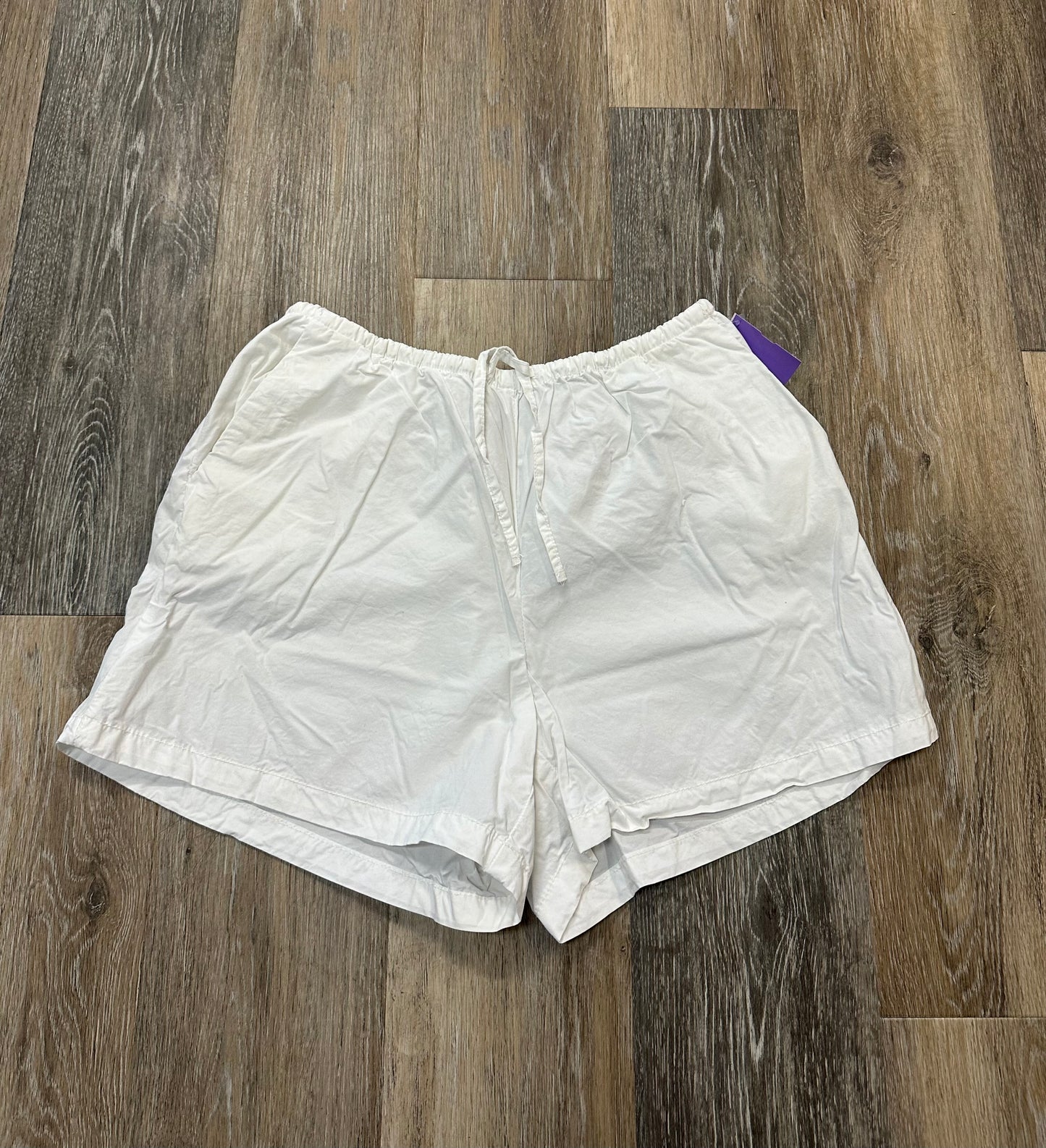 Shorts By Bdg In White, Size: M