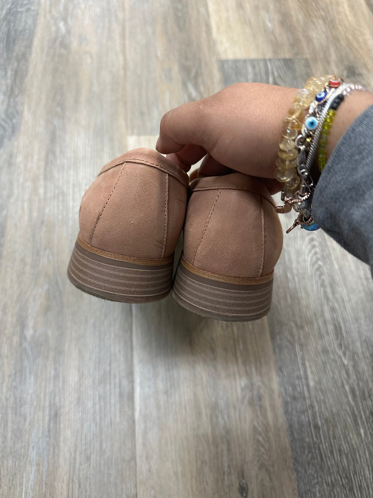 Shoes Flats By Lucky Brand In Tan, Size: 9.5