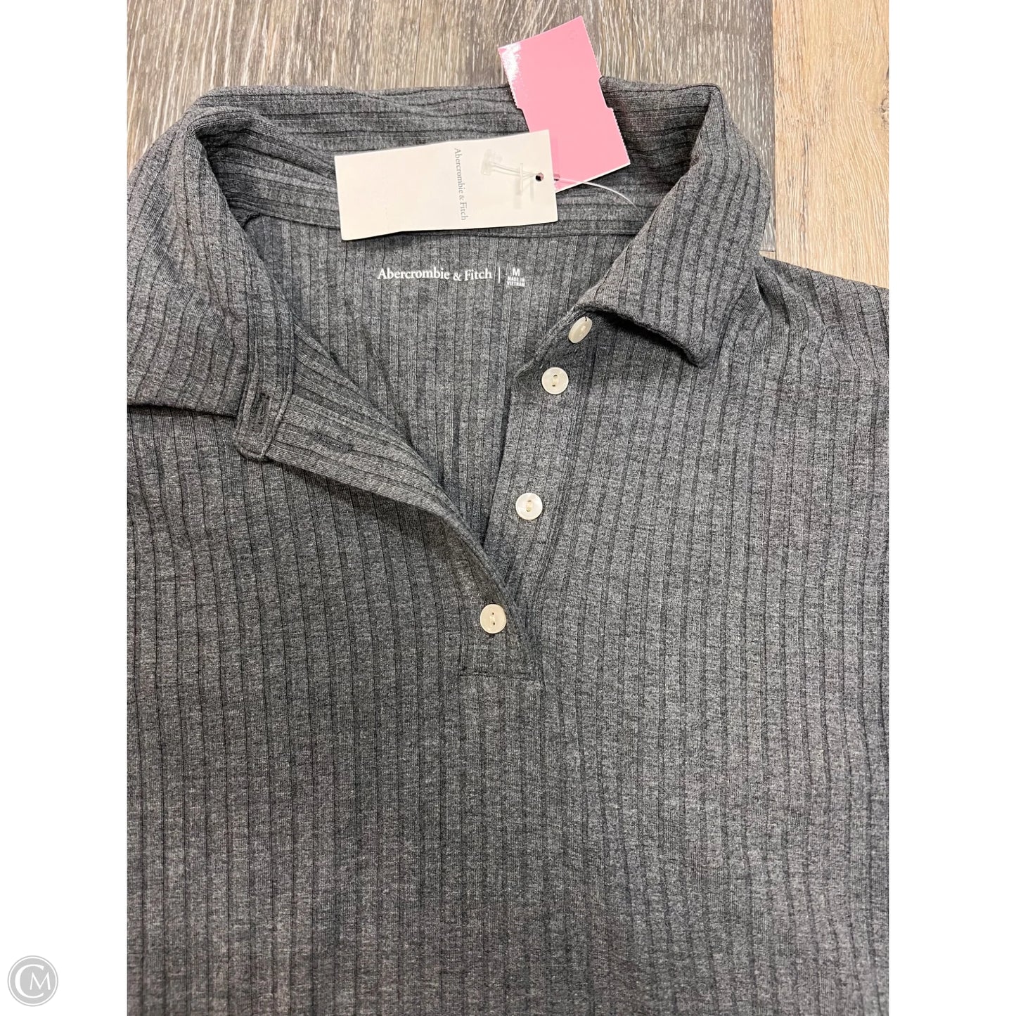 Top Long Sleeve By Abercrombie And Fitch In Grey, Size: M