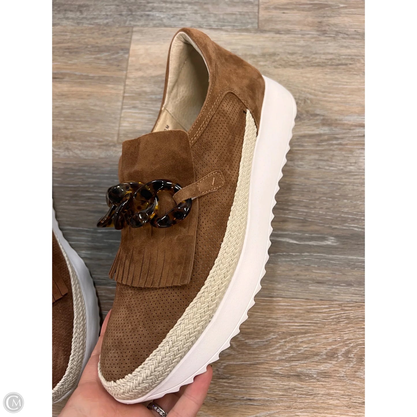 Shoes Flats By Vaneli In Brown, Size: 10