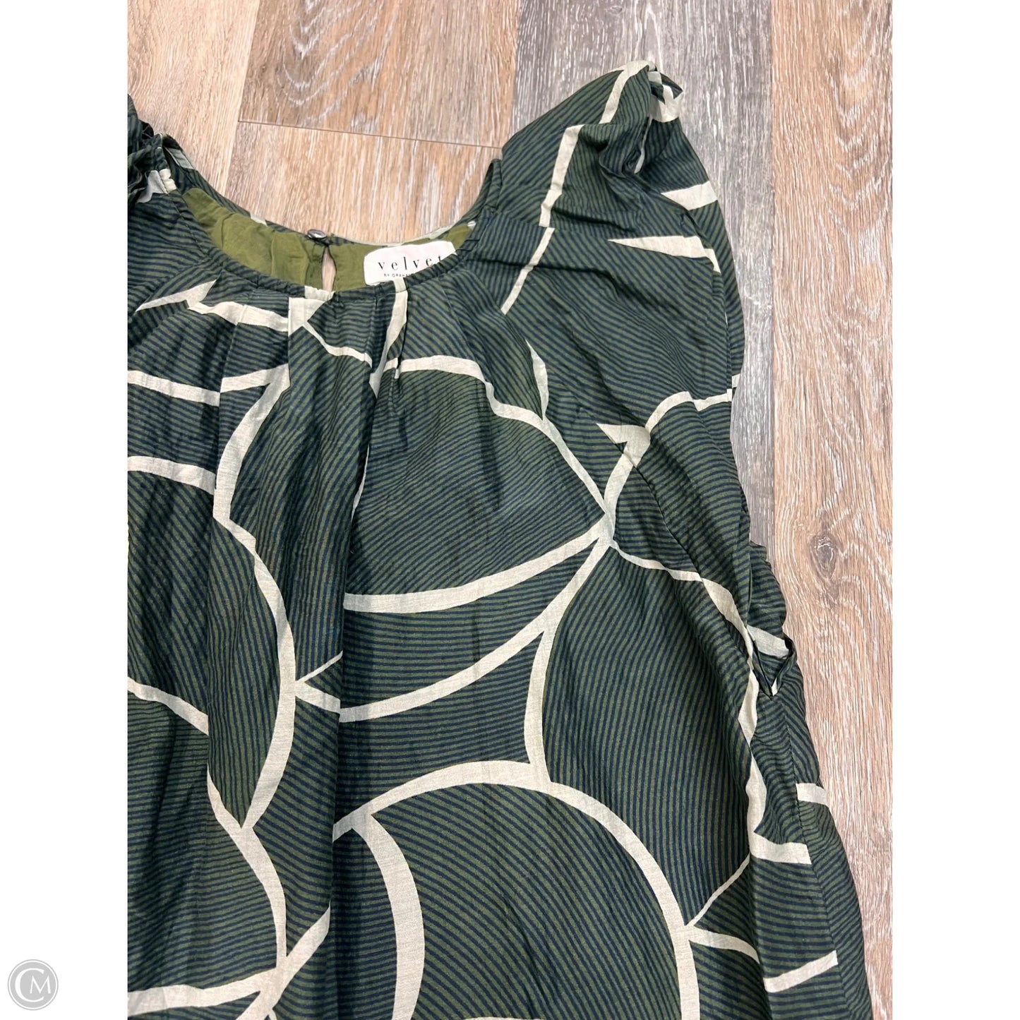 Blouse Short Sleeve By Velvet By Graham & Spencer In Green, Size: Xs
