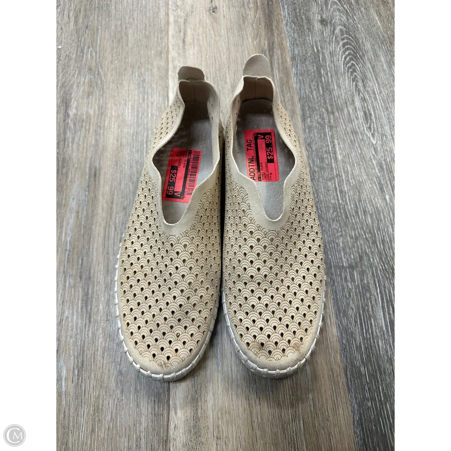 Shoes Flats By Ilse Jacobsen In Cream, Size: 9