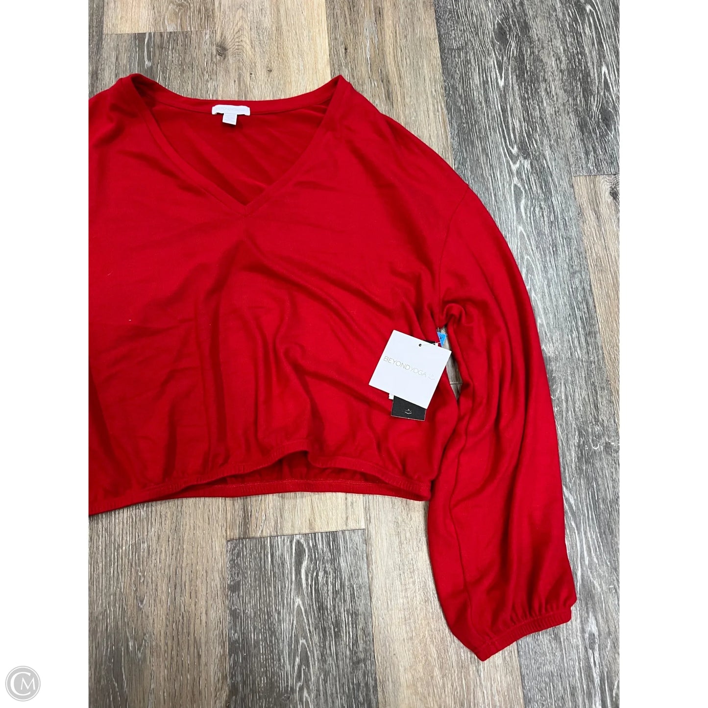 Athletic Top Long Sleeve Crewneck By Beyond Yoga In Red, Size: Xl