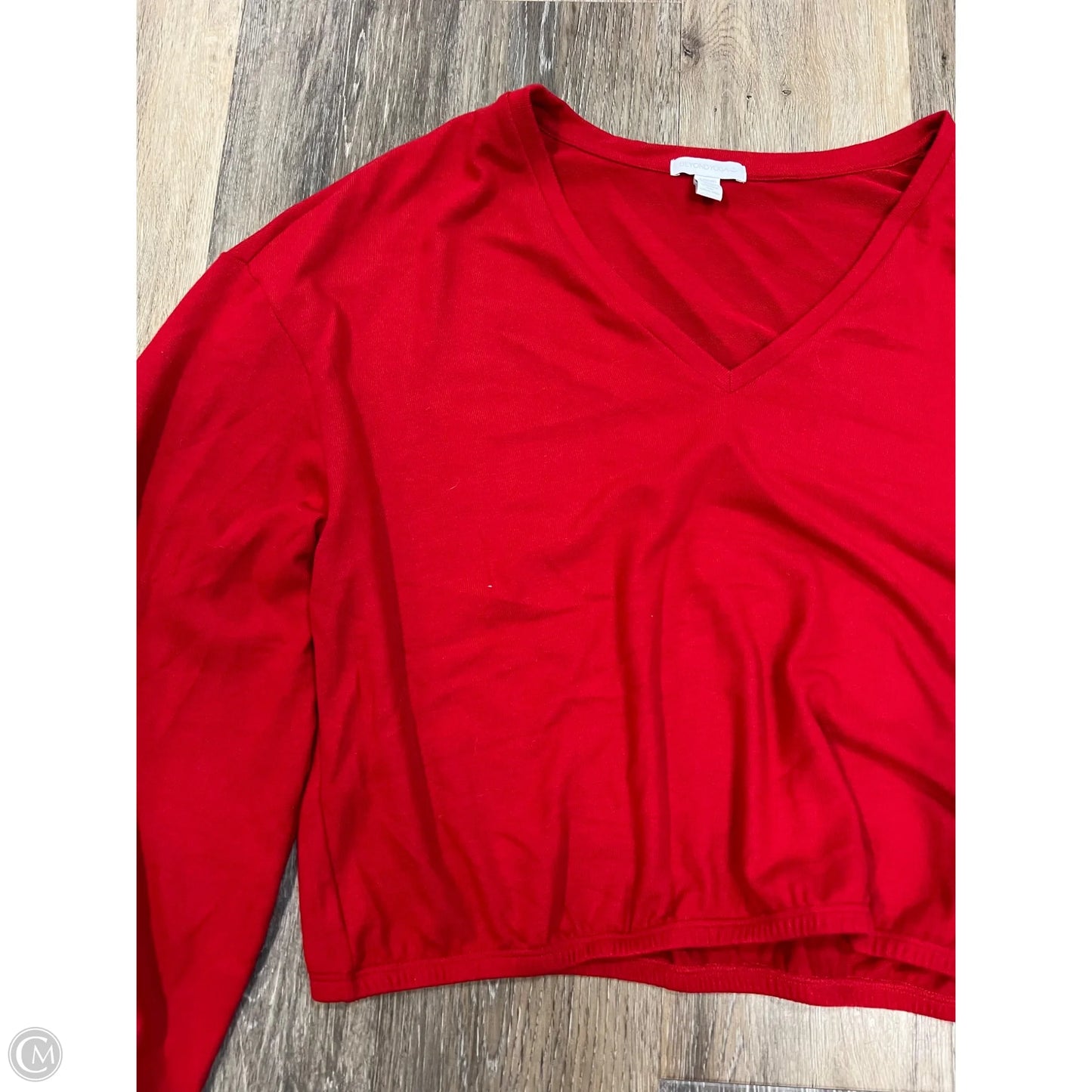 Athletic Top Long Sleeve Crewneck By Beyond Yoga In Red, Size: Xl
