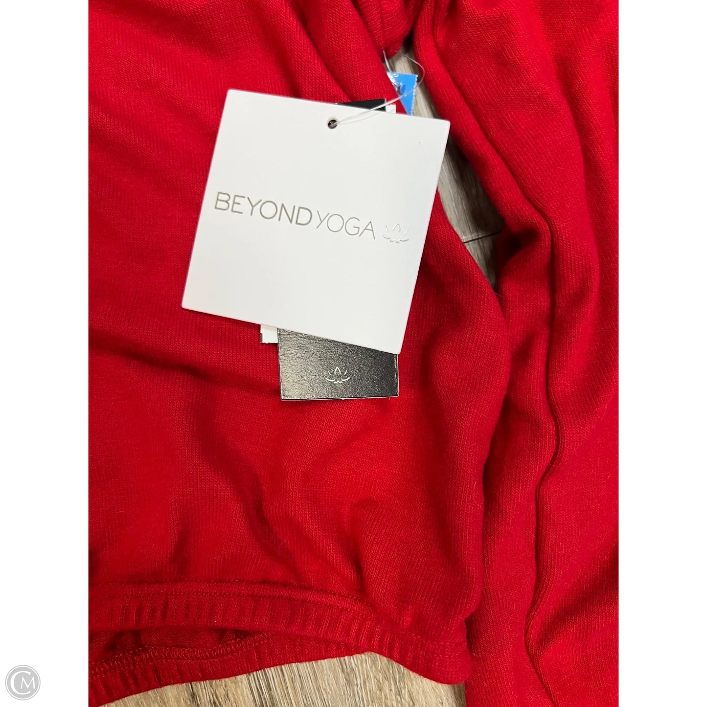 Athletic Top Long Sleeve Crewneck By Beyond Yoga In Red, Size: Xl