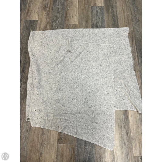 Cashmere Wrap By White And Warren In Grey