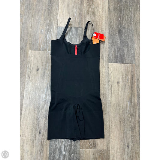 Apparel Tag By Spanx In Black, Size: Mp