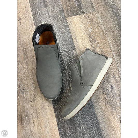 Shoes Flats By Olukai In Grey, Size: 10