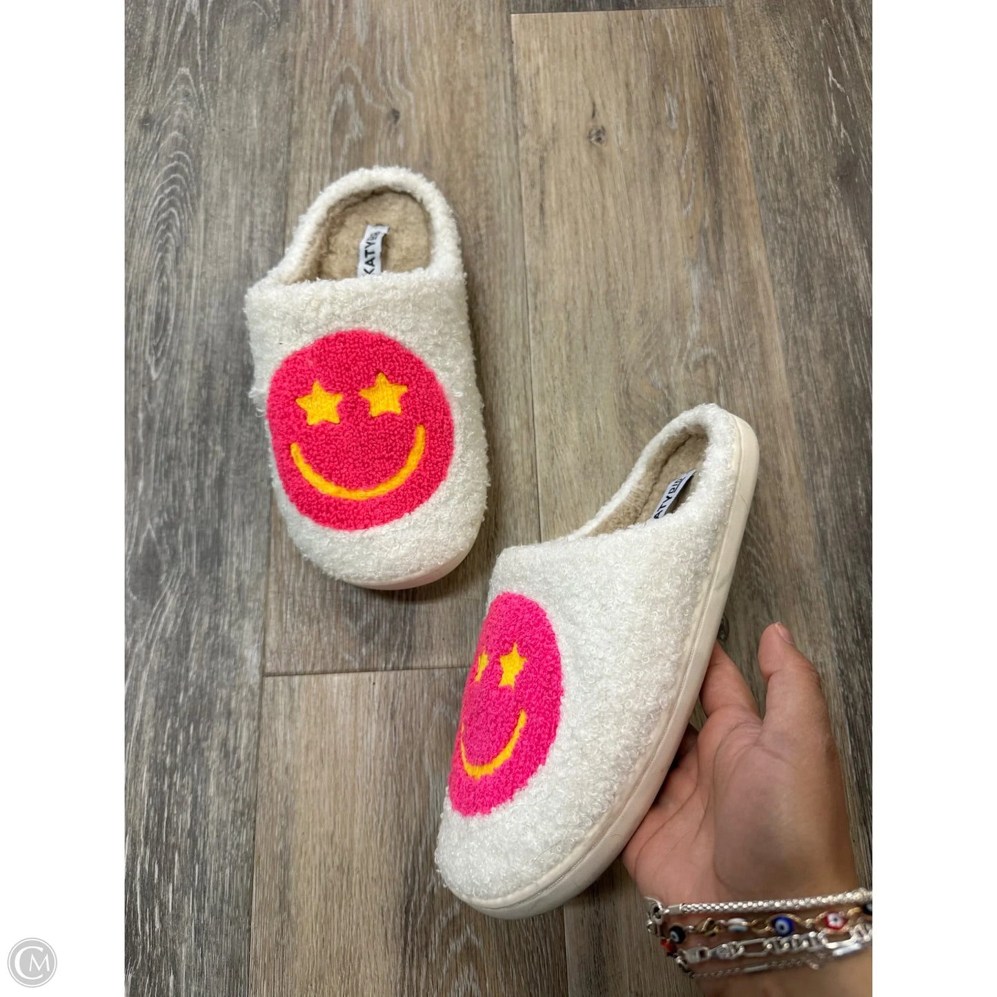 Slippers By Katy Did In White, Size: 6